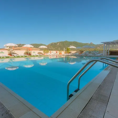Stylish Le Fontane 1 Bedroom Sleeps 4 Person-no6887 アパート *