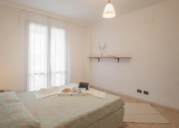 公寓 Stylish Le Fontane 1 Bedroom Sleeps 4 Person-no6887 *