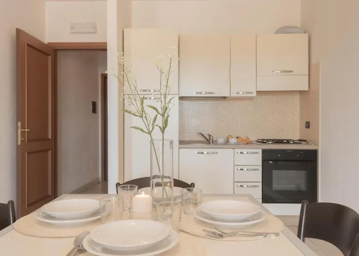 Stylish Le Fontane 1 Bedroom Sleeps 4 Person-no6887 维拉西米乌斯